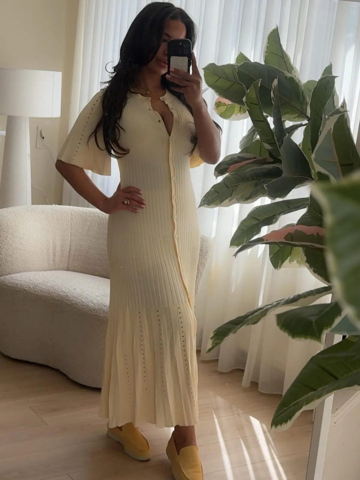 The Butter Muse Dress, een crèmekleurige jurk van HAUSE OF G